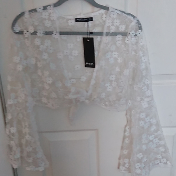 Brand new"Nasty Gal" cropped lace shirt size small - Picture 1 of 1